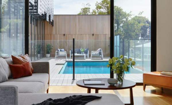 SUNSHINE BAY RESIDENCE